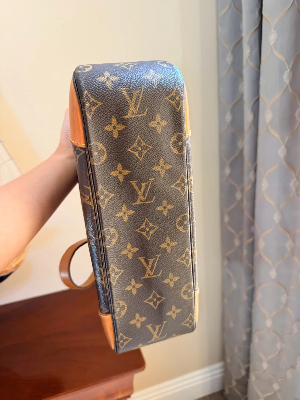 Authentic Louis Vuitton Monogram Boulogne shoulder bag  with dust bag